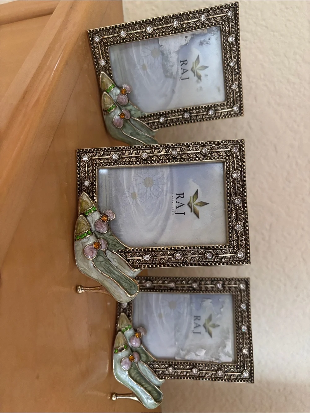 SET OF 3 Photo frames,  Jeweled, with High-Heels decorations 👠👠👠